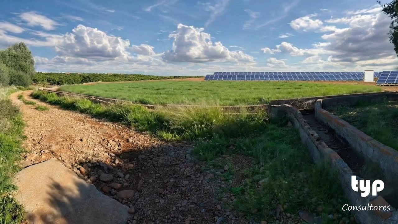 Simulación paisajística de una instalación fotovoltaica realizada por TyP Consultores
