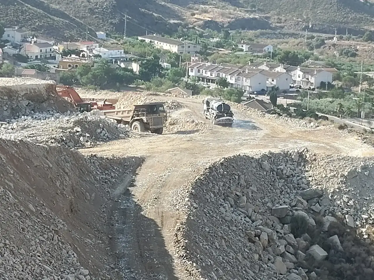 Prospección preventiva previa a los trabajos. Seguimiento ambiental de la explotación El Tranco